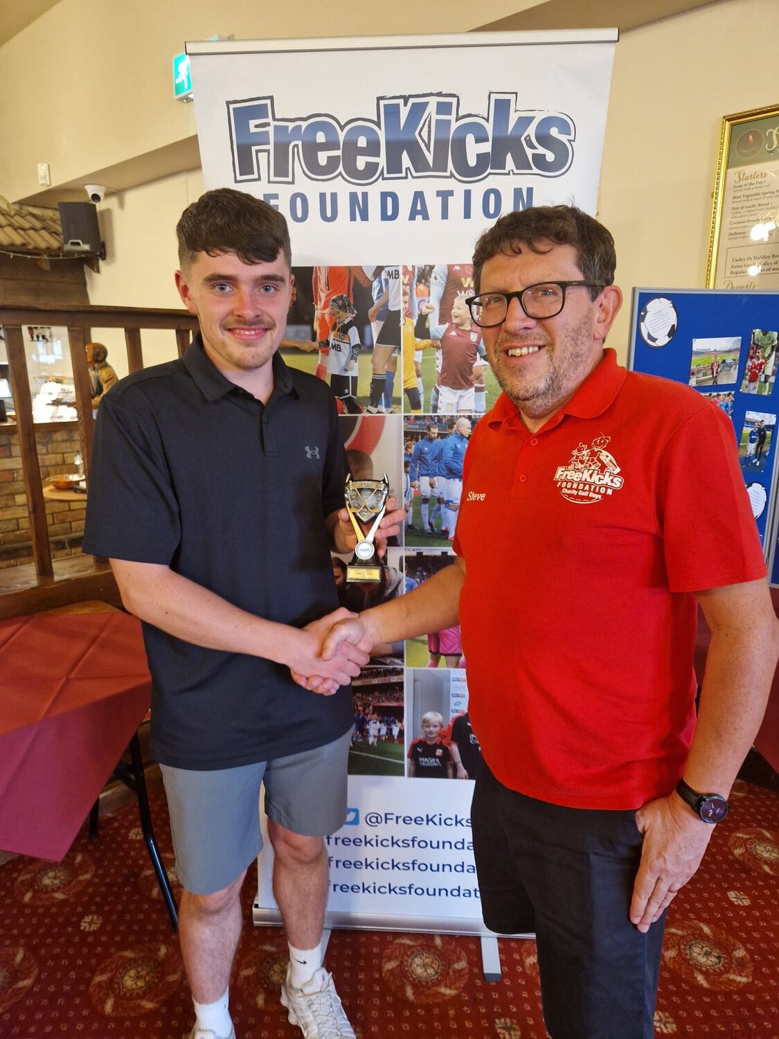 Presentation during the Free Kicks Foundation Golf Day 2026
